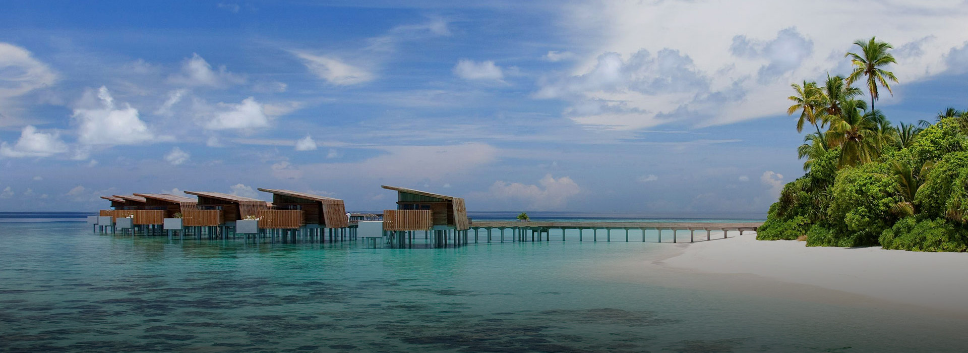 An exciting Maldives tour package to Vakkaru Maldives Resort